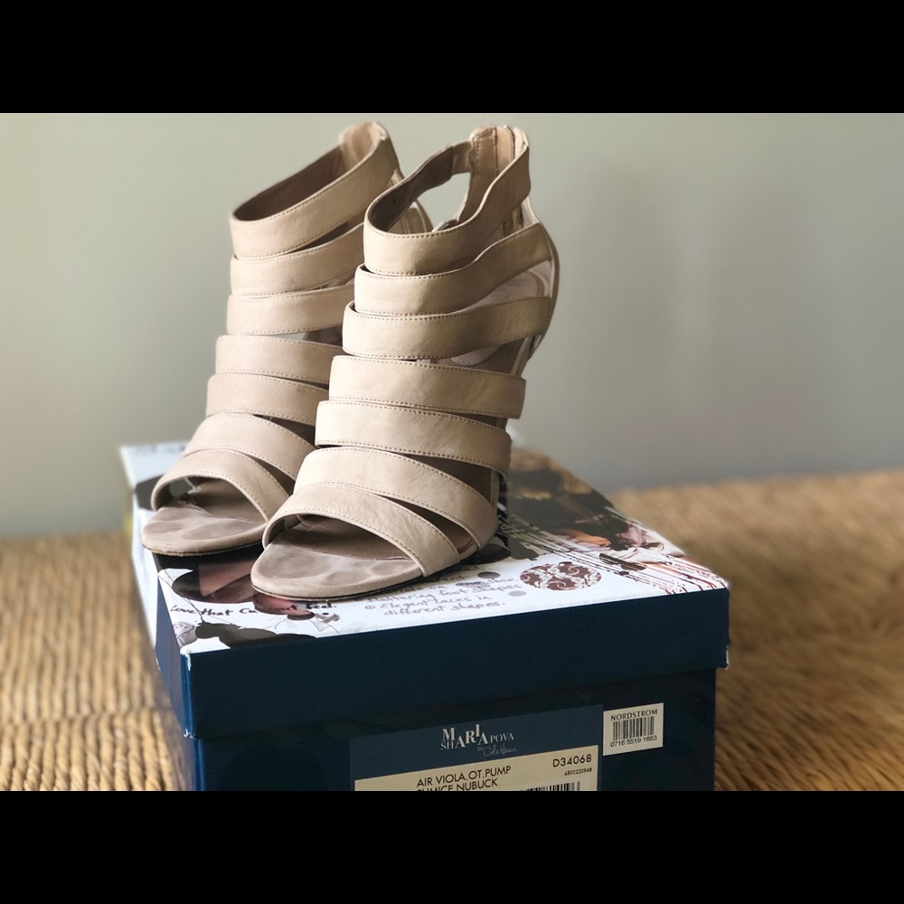 Maria Sharapova by Cole Haan Pumice Nubuck pump.